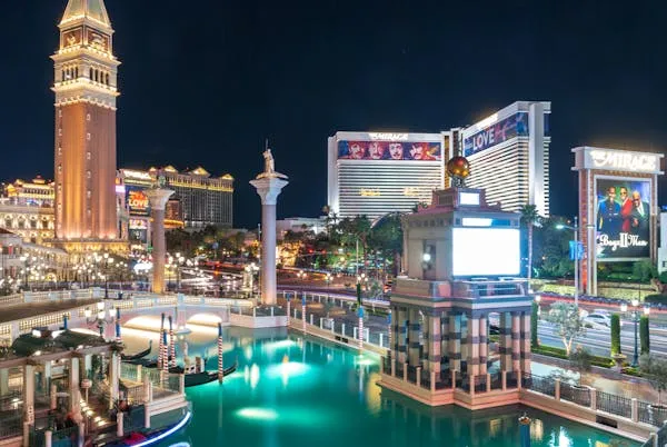 https://vacaciones.traveleando.es/viajes/assets/upload/d5774.webp
