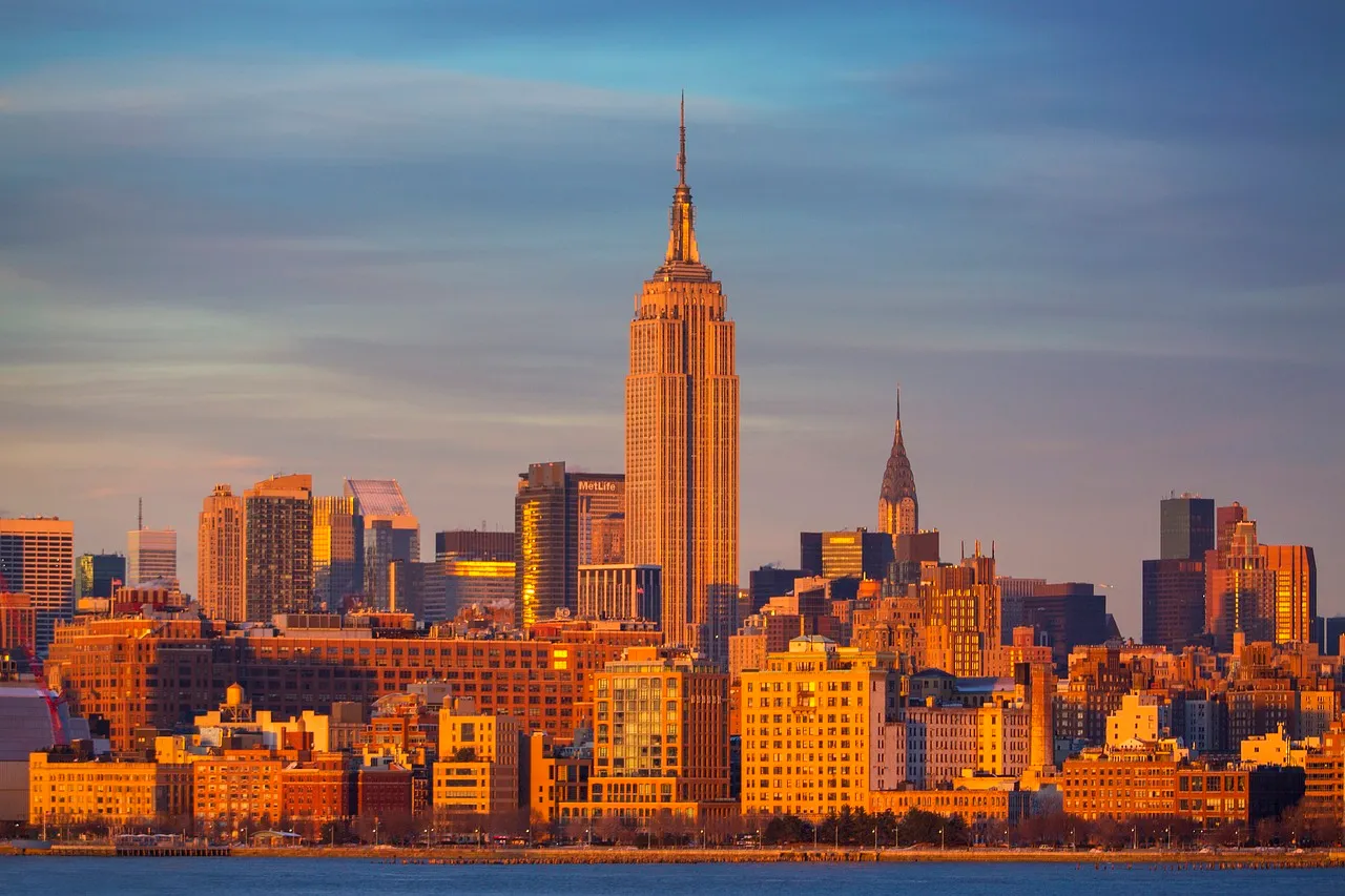 https://vacaciones.traveleando.es/viajes/assets/upload/p63.webp